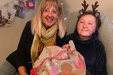 sarah foster cheque